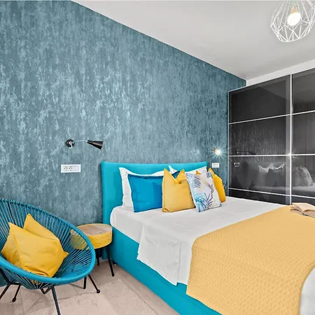 Poli Apartment *